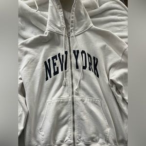 Brandy Melville New York hoodie